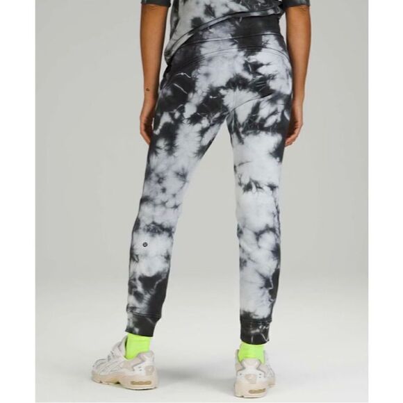 LULULEMON Warm Down Jogger *Earth Dye -Earth Dye Stone - Picture 2 of 12